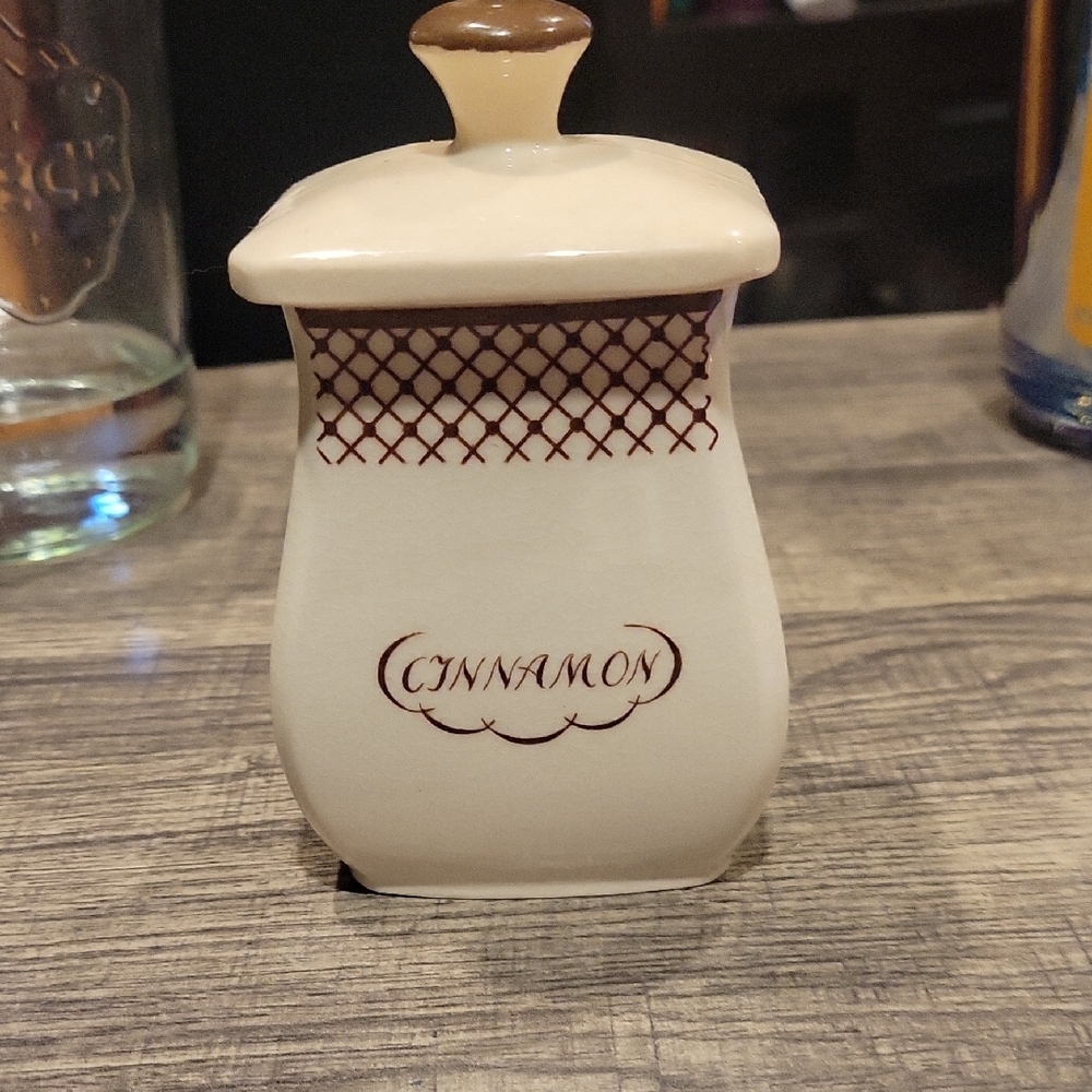 "Arabia" Cinnamon Spice Jar,Antique/ Vintage,good Cond.,Crazing
